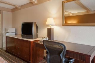 Knights Inn Greensburg - Greensburg - 7