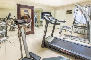 Super 8 by Wyndham Tyler TX - Tyler - 4