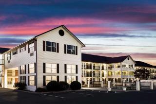 Super 8 by Wyndham Sevierville Riverside - Sevierville - 4