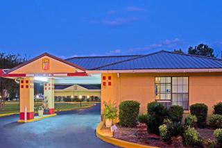 Super 8 by Wyndham Chipley - Chipley - 0