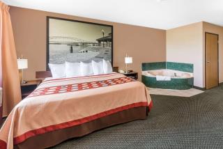 Super 8 by Wyndham Winfield-Quail Ridge Area - Winfield - 2