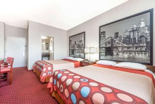 Super 8 by Wyndham North Bergen NJ/NYC Area - 1