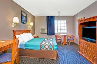 Super 8 by Wyndham Upland Ontario CA - Upland - 6