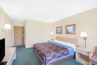 Super 8 by Wyndham Canandaigua - Canandaigua - 2