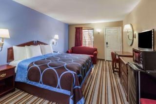 Super 8 by Wyndham Mt. Pleasant TX - 7