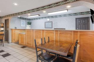 Super 8 by Wyndham Mt. Pleasant TX - Mount Pleasant - 8