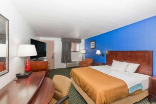 Travelodge by Wyndham Great Bend - Great Bend - 9