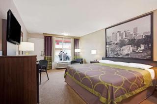 Super 8 by Wyndham Oklahoma/Frontier City - Edmond - 4