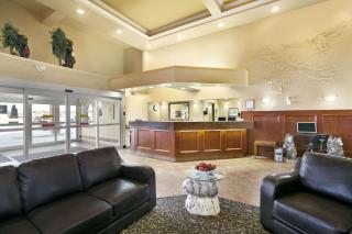 Super 8 by Wyndham High Level AB - High Level - 0