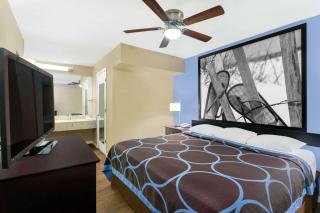 Super 8 by Wyndham Ellenton Bradenton Area - Ellenton - 2