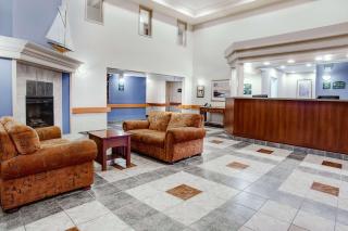 Super 8 by Wyndham Caraquet - Caraquet - 9
