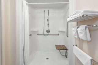 Super 8 by Wyndham Caraquet - Caraquet - 2