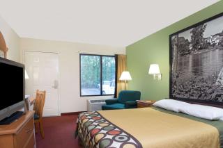 Super 8 by Wyndham Lavonia - Lavonia - 1