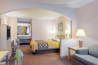 Super 8 by Wyndham Jasper TX - Jasper - 3