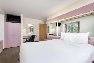 Knights Inn Allentown - 7