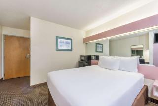 Knights Inn Allentown - 5