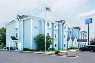 Microtel Inn & Suites Tomah - Tomah - 9