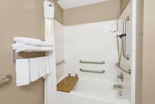 Microtel Inn & Suites by Wyndham Hazelton/Bruceton Mills - Hazelton - 7