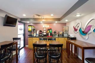 Knights Inn Port Charlotte - Yonkers - 4