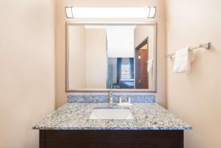 Super 8 by Wyndham Dilley TX - Dilley - 3