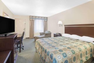 Super 8 by Wyndham Corpus Christi - Corpus Christi - 1