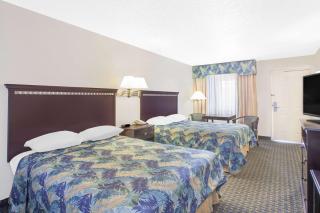 Super 8 by Wyndham Corpus Christi - Corpus Christi - 2
