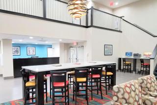 Hawthorn Suites Irving DFW South - 7