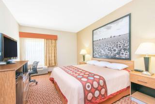 Super 8 by Wyndham Wichita South - Wichita - 1
