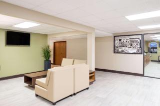 Super 8 by Wyndham Charleston Sikeston East MO - 8