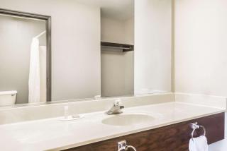 Super 8 by Wyndham Madison IN - Madison - 6