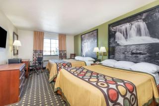 Super 8 by Wyndham Madison IN - Madison - 4