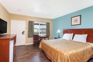 Travelodge by Wyndham San Diego SeaWorld - San Diego - 6