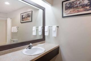 Knights Inn Jacksonville - 2