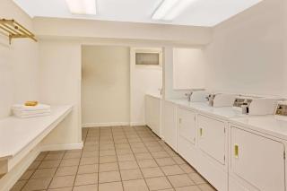 Travelodge by Wyndham Rapid City - Rapid City - 3