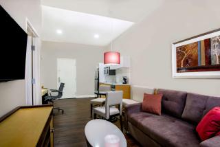 Hawthorn Extended Stay by Wyndham McAllen - McAllen - 4