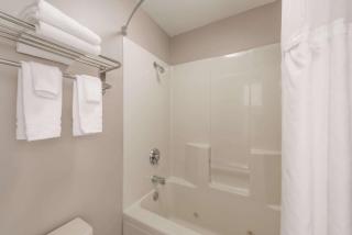 Super 8 by Wyndham Alexander City - Alexander City - 3