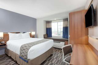 Microtel Inn & Suites by Wyndham Philadelphia Airport Ridley Park - Ridley Park - 2