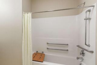 Super 8 by Wyndham Harrisburg Hershey North - 3