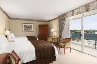 Travelodge by Wyndham Niagara Falls Fallsview - Niagara Falls - 2