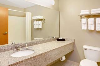 Super 8 by Wyndham South Bend - South Bend - 6