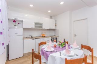 Apartments Grepo Sljeme - Makarska - 1