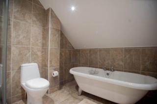 Ballas Farm Country Guest House - Bridgend - 1