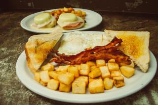 121 Steakhouse & Motel - Assiniboia - 2
