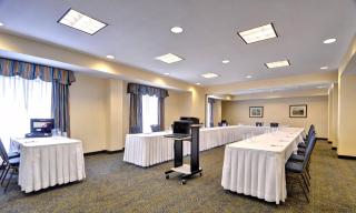 Best Western Plus Waynesboro - 9