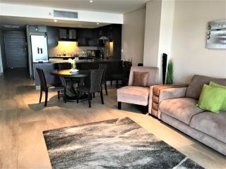 12 Palm Boulevard - Durban - 7