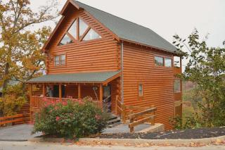 Wild Mountain Honey 3 Bedroom/3 Bath Home with Home Theater - Pigeon Forge - 0