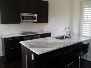 Melrose Mansion - 4