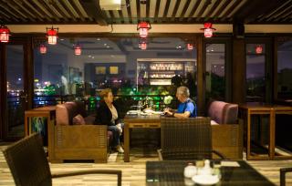 Aroma Tea House Former Jing Guan Ming Lou Museum Hotel - Guilin - 8