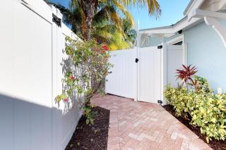 Starfish Beach Cottage #3 - 8
