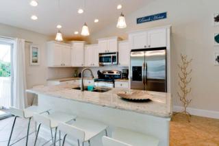 7001 B Holmes Blvd - 2